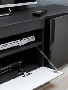 Szafka RTV Simpla 200 cm czarna stojąca / wisząca mat detal 2