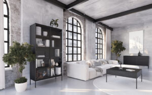 Czarna Witryna wysoka 190 cm ze szklanymi drzwiami i metalowymi nogami Lokken (4)